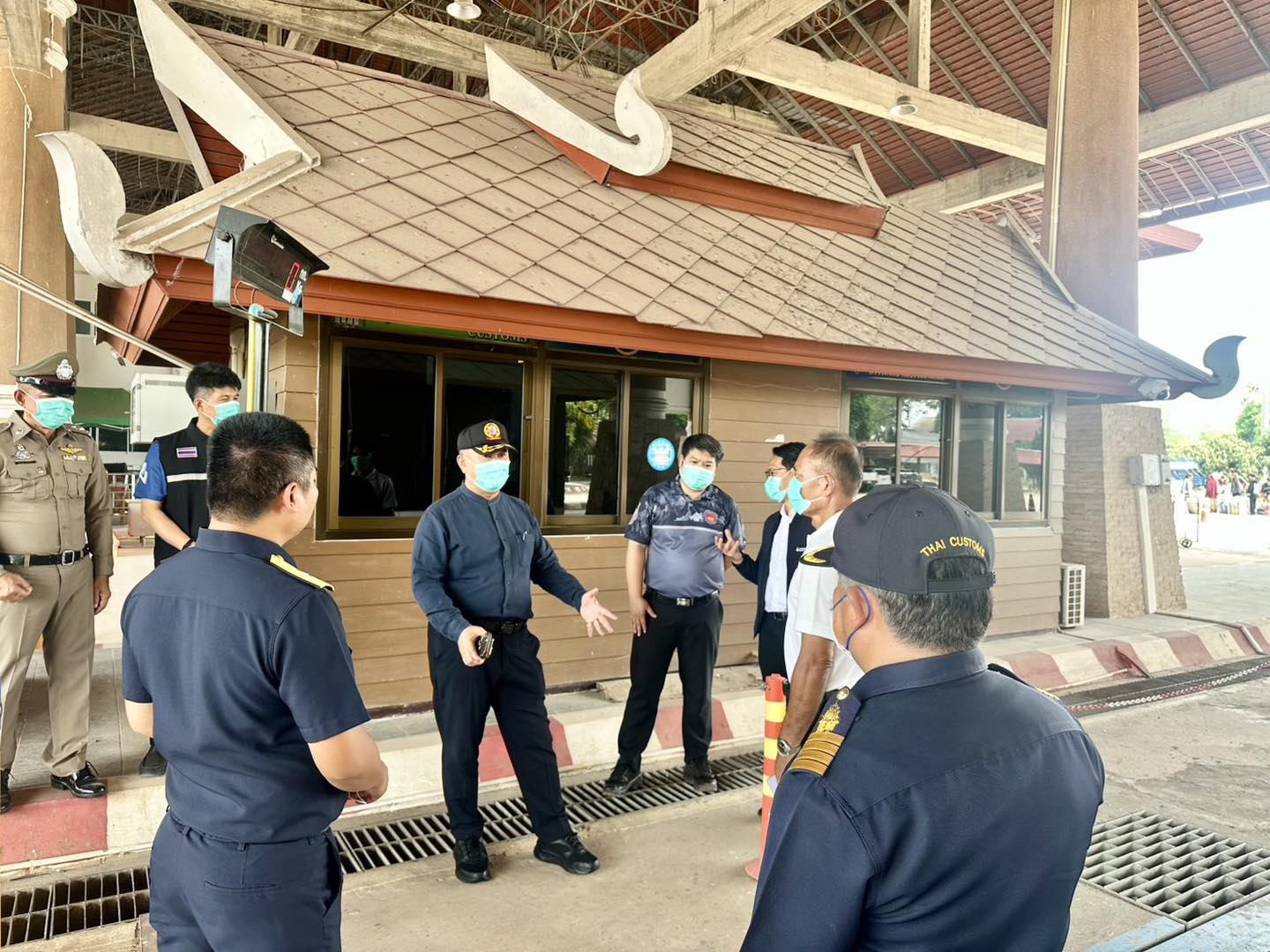 รองผู้ว่าฯ เลย  ลงพื้นที่ตรวจสอบฝุ่นจากรถบรรทุกสินค้าทางการเกษตร  